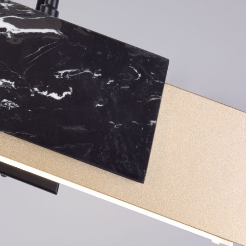 Настенный светильник Favourite Magestic 4110-1W