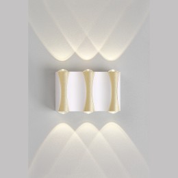 Уличный настенный светильник Crystal Lux CLT 022W3 WH-GO 4000K