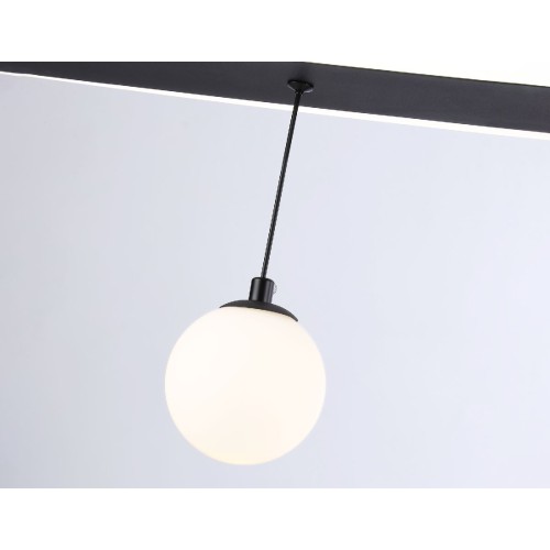 Потолочная люстра Ambrella Light Comfort LineTech FL66202