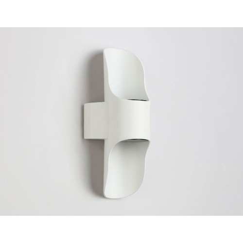 Уличный настенный светильни Ambrella Light Garden ST4533