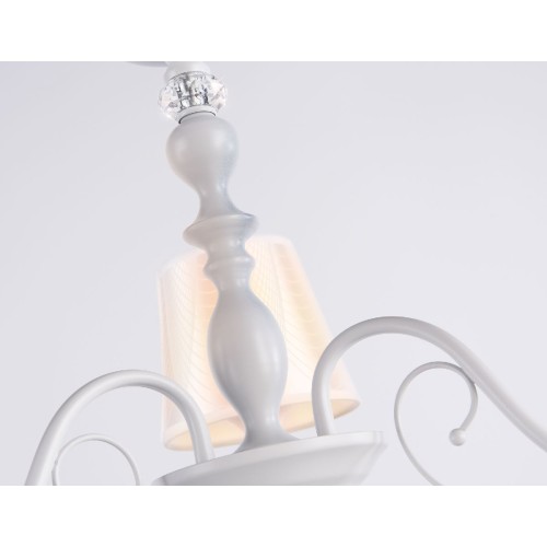 Подвесная люстра Ambrella Light Modern TR4601