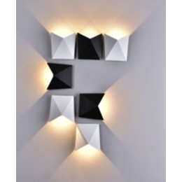 Уличный настенный светодиодный светильник Maytoni Beekman O802WL-L7B