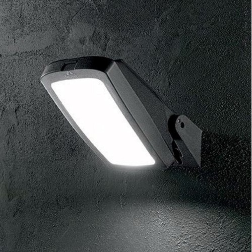 Уличный настенный светодиодный светильник Fumagalli Germana 2N1.000.000.AYF1R