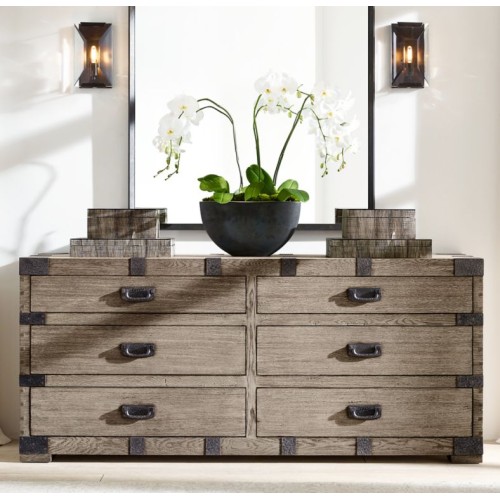 Настенный светильник Delight Collection Harlow Crystal KR0354W-1A black/clear