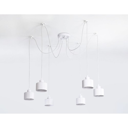 Подвесная люстра Ambrella Light Traditional TR8131