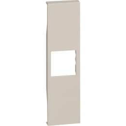 Лицевая панель адаптеров Keystone RJ45 1 модуль. Цвет Песочный. Bticino серия Living Now. KM07K