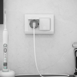 W1172201 Розетка двойная влагозащ. с зазем. с защит. крышками и шторками (белый) Werkel a057276