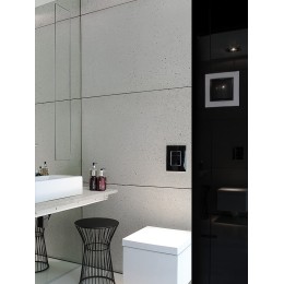 82099-38 Накладка с крышкой с защитными шторками и индикатором сети для двухполюсной розетки с заземляющим ко Simon