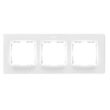 Рамка на 3 поста белый матовый Simon 82 Concept 8200637-090 Рамка на 3 поста белый матовый Simon 82 Concept 8200637-090