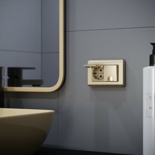 W1172210 Розетка двойная влагозащ. с зазем. с защит. крышками и шторками (шампань рифленый) Werkel a057287