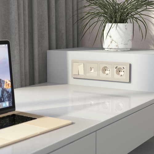 W1181043 Розетка Ethernet RJ-45 (айвори акрил) Werkel a064064