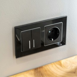 W1171308 Розетка с заземлением, безвинтовой зажим (черный матовый) Antik Werkel a051618