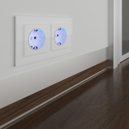 W1171401 Розетка с заземлением и подсветкой (белая) Antik Werkel a051125