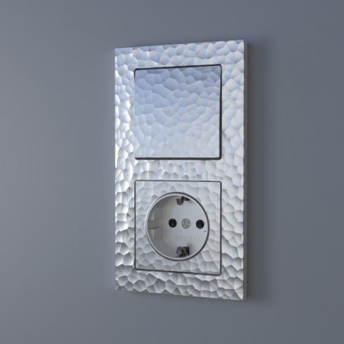 W1271106 Розетка с заземлением и шторками (серебряный) Hammer Werkel a052076