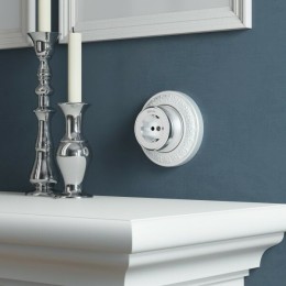 W5871054 Розетка с заземлением (серебро матовый/хром) Vintage Werkel a055929