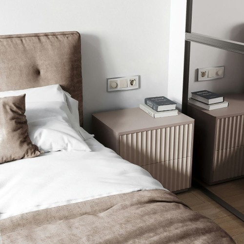 W1171562 Розетка с заземлением, шторками и USBх2 (айвори матовый) Werkel a062426