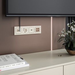 W1181303 Розетка ТВ+Ethernet RJ-45 6 cat.(слоновая кость) Werkel a056110