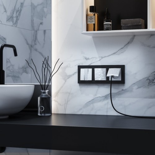 W1271201 Розетка влагозащ. с зазем. с защит. крышкой и шторками (белый) Hammer Werkel a052021