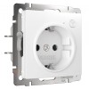 W1171601 Умная встраиваемая розетка с заземлением с защитными шторками белая Werkel a056417