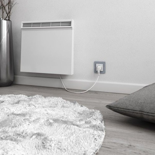 W1171601 Умная встраиваемая розетка с заземлением с защитными шторками белая Werkel a056417