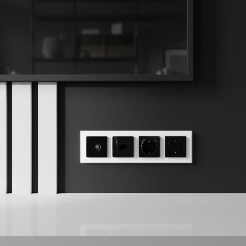 W1183048 ТВ-розетка оконечная (черный акрил) Werkel a064047