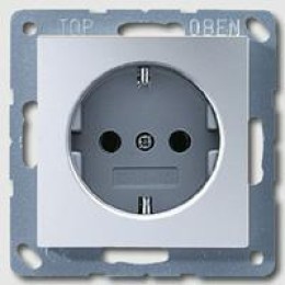 A1520KIAL А 500 Розетка с заземлением с защитой от детей Jung 16А/250В