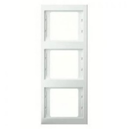 13337009 Рамка K.1 Полярная белизна с блеском 3-постовая вертикальная Berker