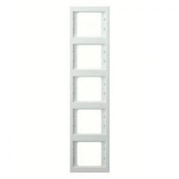 13537009 Рамка K.1 Полярная белизна с блеском 5-постовая вертикальная Berker