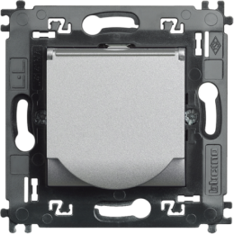 NT4141MAP LivingLight Розетка 2К+З с крышкой и суппортом, цвет алюминий Bticino