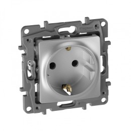672421 Розетка 2К+З - немецкий стандарт - винтовые зажимы - 16 А - 250 В~ - Etika - алюминий Legrand