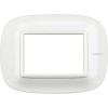 HB4803HD Рамка Axolute Овал Белый 3 модуля Bticino