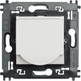 N4141MAP LivingLight Розетка 2К+З с крышкой и суппортом, цвет белый Bticino