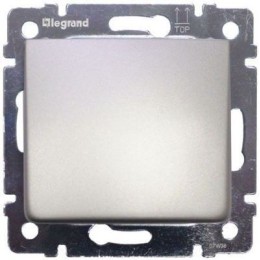 770147 Valena Заглушка с выводом кабеля Legrand