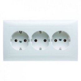 47661909 Тройная штепсельная розетка SCHUKO с крышкой цвет: полярная белизна, матовый S.1 Berker