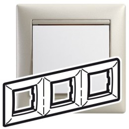 770473 Рамка Valena Жемчуг 3-постовая Legrand