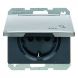 47582004 Штепсельная розетка SCHUKO с откидной крышкой и полем для надписи цвет: нержавеющая сталь Arsys IP 44 Berker