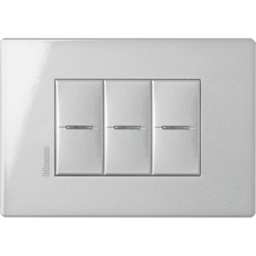 HW4803HC Рамка Axolute Air Алюминий 3-модульная Bticino