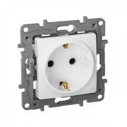 672222 Розетка 2К+З со шторками - немецкий стандарт - 16 А - 250 В~ - Etika - белый Legrand