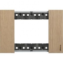KA4803LM Рамка Bticino Living Now ROVERE 3-модульная