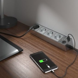 WL20-04-03 Розеточный блок 4-х местный + 3 USB серебряный/серебряный рифленый Diamant Werkel a039976