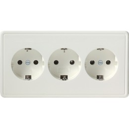 019940 Тройная розетка с заземляющими контактами с формованной накладкой Белый Gira S-color