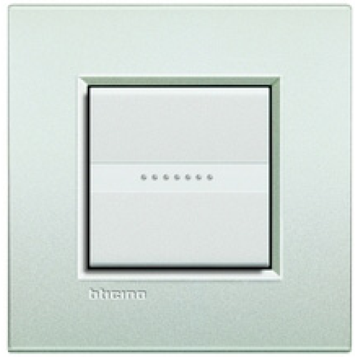 LNE4802PR Рамка LivingLight Air Белый жемчуг 2-модульная Bticino