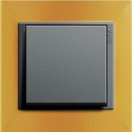 021114 Рамка Event Янтарный / Черный 1-постовая Gira