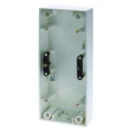 10431909 Коробка для наружного монтажа, 3-местная цвет: полярная белизна, матовый B.1/B.3 Berker