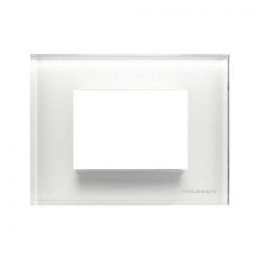 N2473 CB Рамка итальянского стандарта Zenit Белое стекло 3 модуля ABB