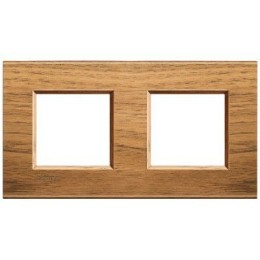 LNA4802M2LNC Рамка LivingLight Квадрат Европейский орех 2+2 модуля Bticino