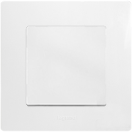 672501 Рамка Etika Белый 1-постовая  Legrand