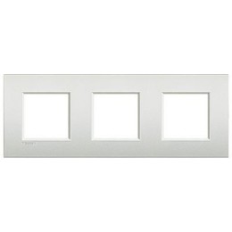 LNE4802M3PR Рамка LivingLight Air Белый жемчуг 2+2+2 модуля Bticino