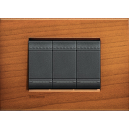 LNA4802LCA Рамка LivingLight Квадрат Американская вишня 2-модульная Bticino