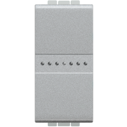 NT4054 LivingLight Переключатель промежуточный Axial с автоматическими клеммами, размер 1 модуль Bticino